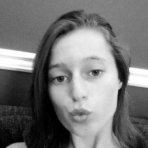 Meet your Posher, Jillian